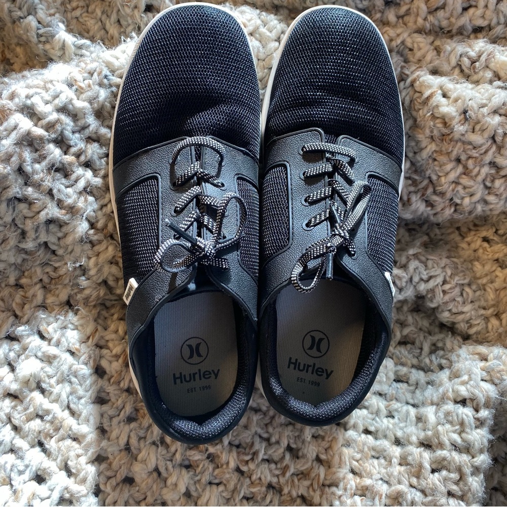 Hurley Men's Black Mesh Sneakers